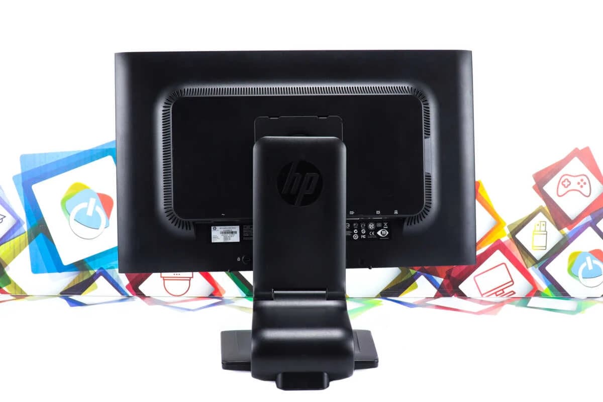 Office uredski set Fujitsu P758 + HP Compaq LA2306x 23"