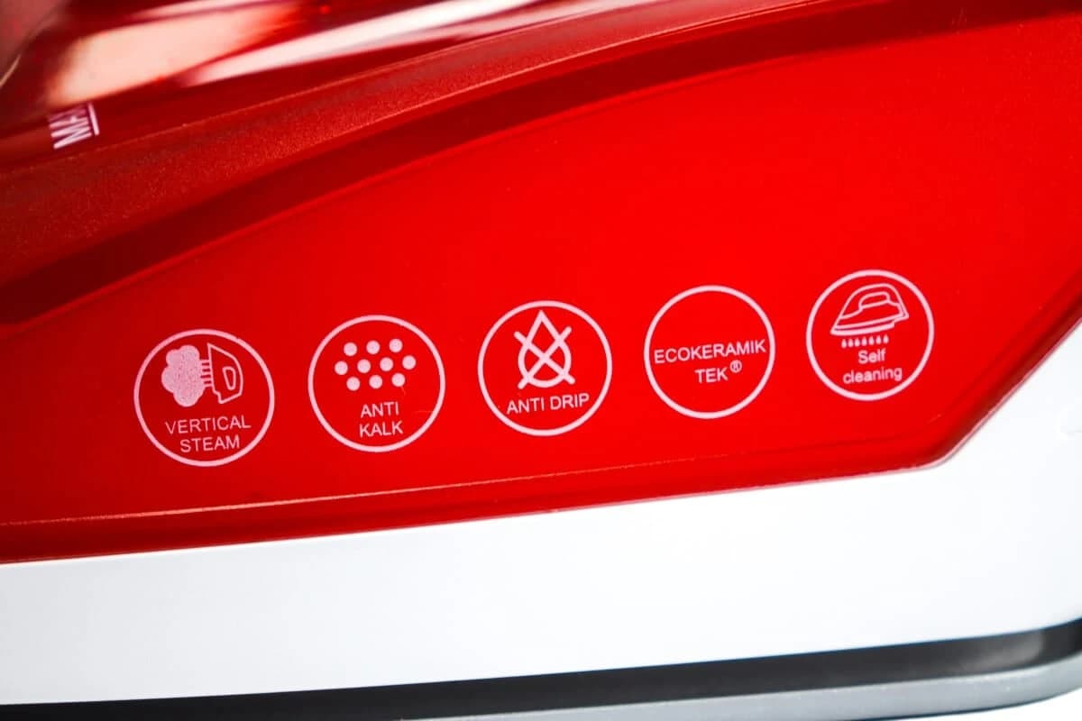 Pegla na paru Tesla Iron IR200R 2200W