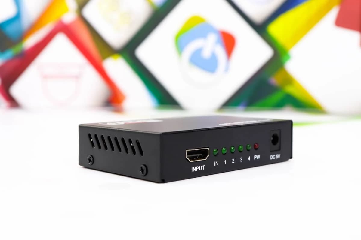 HDMI splitter 1x4