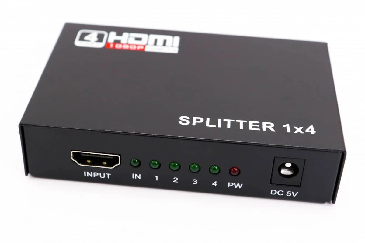 HDMI splitter 1x4