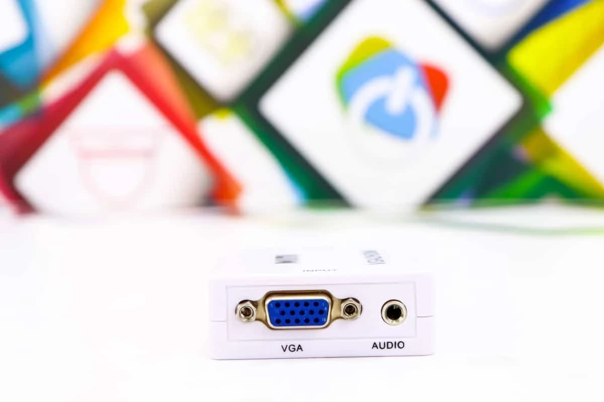 VGA - HDMI FHD Video Converter adapter