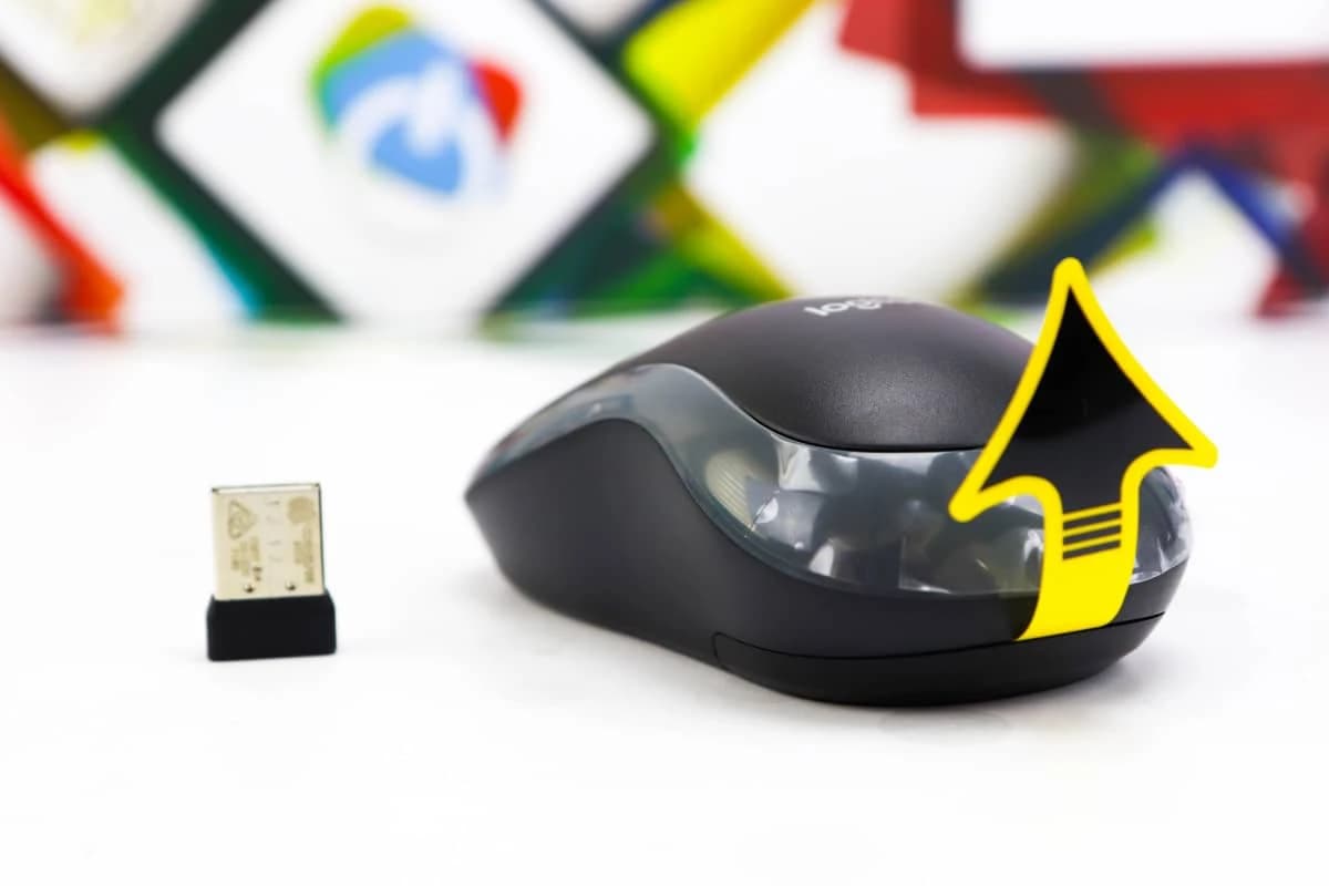 Tipkovnica i miš bežični Logitech MK270
