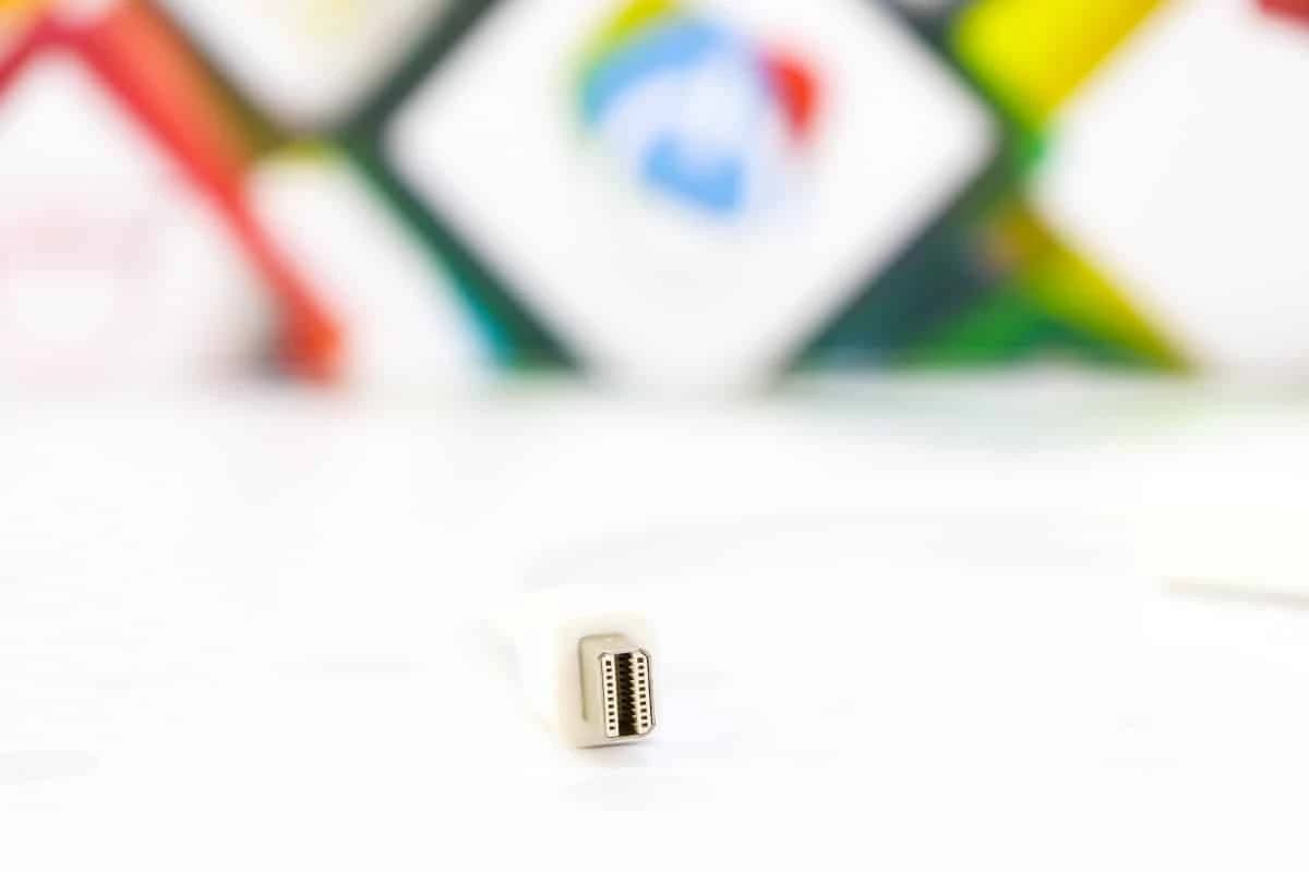 Mini DisplayPort - VGA Adapter
