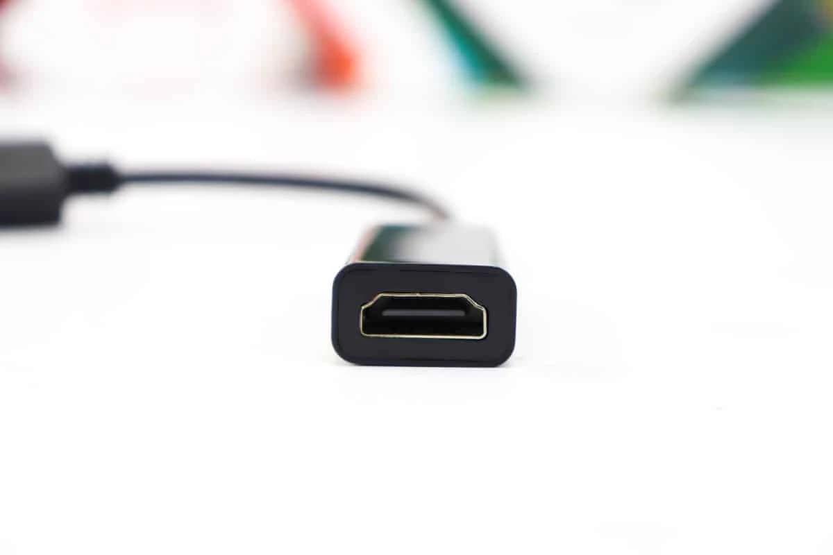 DisplayPort - HDMI adapter