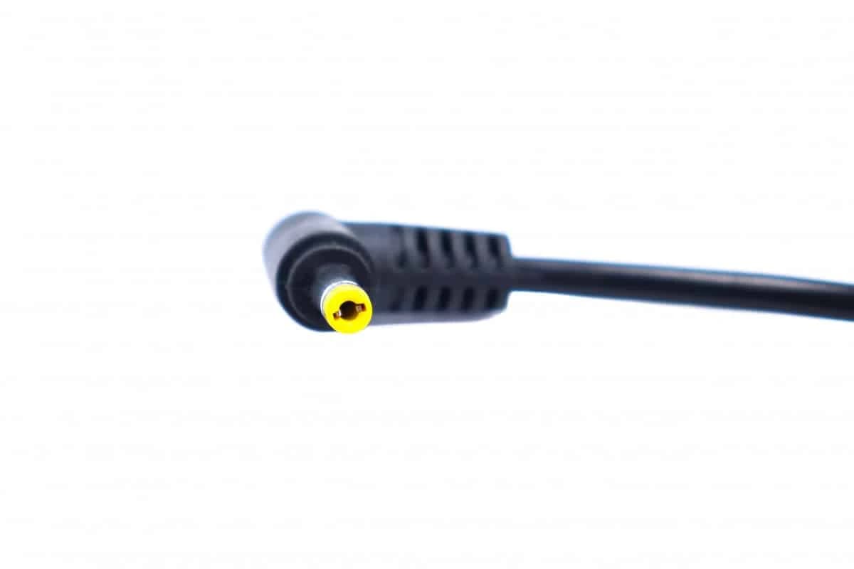 Punjač za laptop Lenovo 20V 2,25A 45W 4,0x1,7