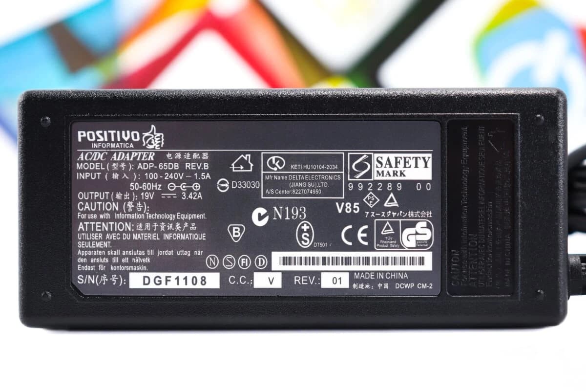 Punjač za laptop Fujitsu 19V 3,42A 65W 5,5x2,5mm