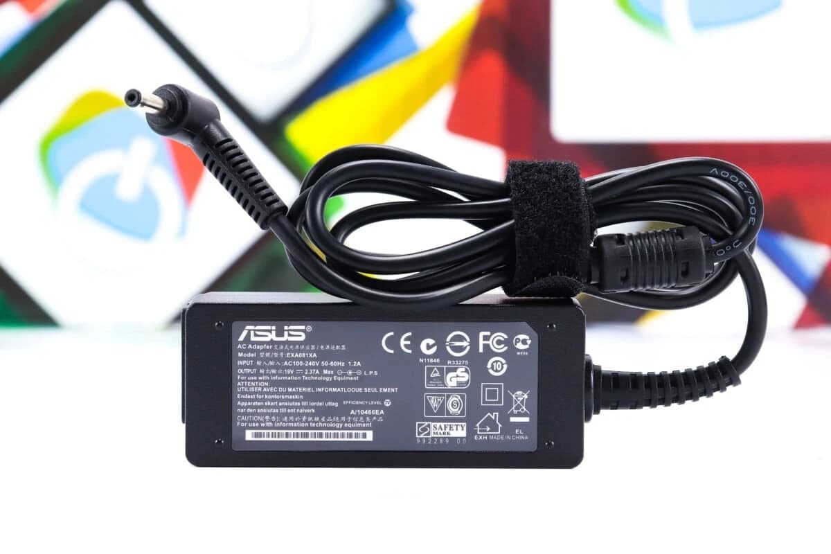 Punjač za laptop Asus 19V 4,74A 90W 5,5x2,5mm