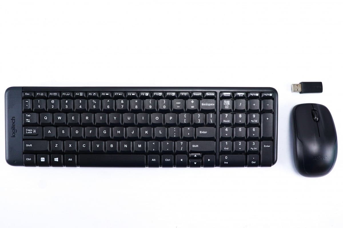 Tipkovnica i miš bežični Logitech MK220