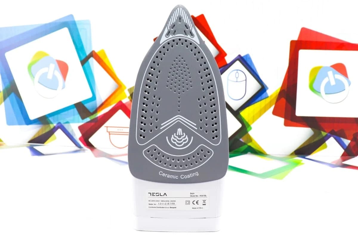 Pegla na paru Tesla Iron IR301BL 2600W