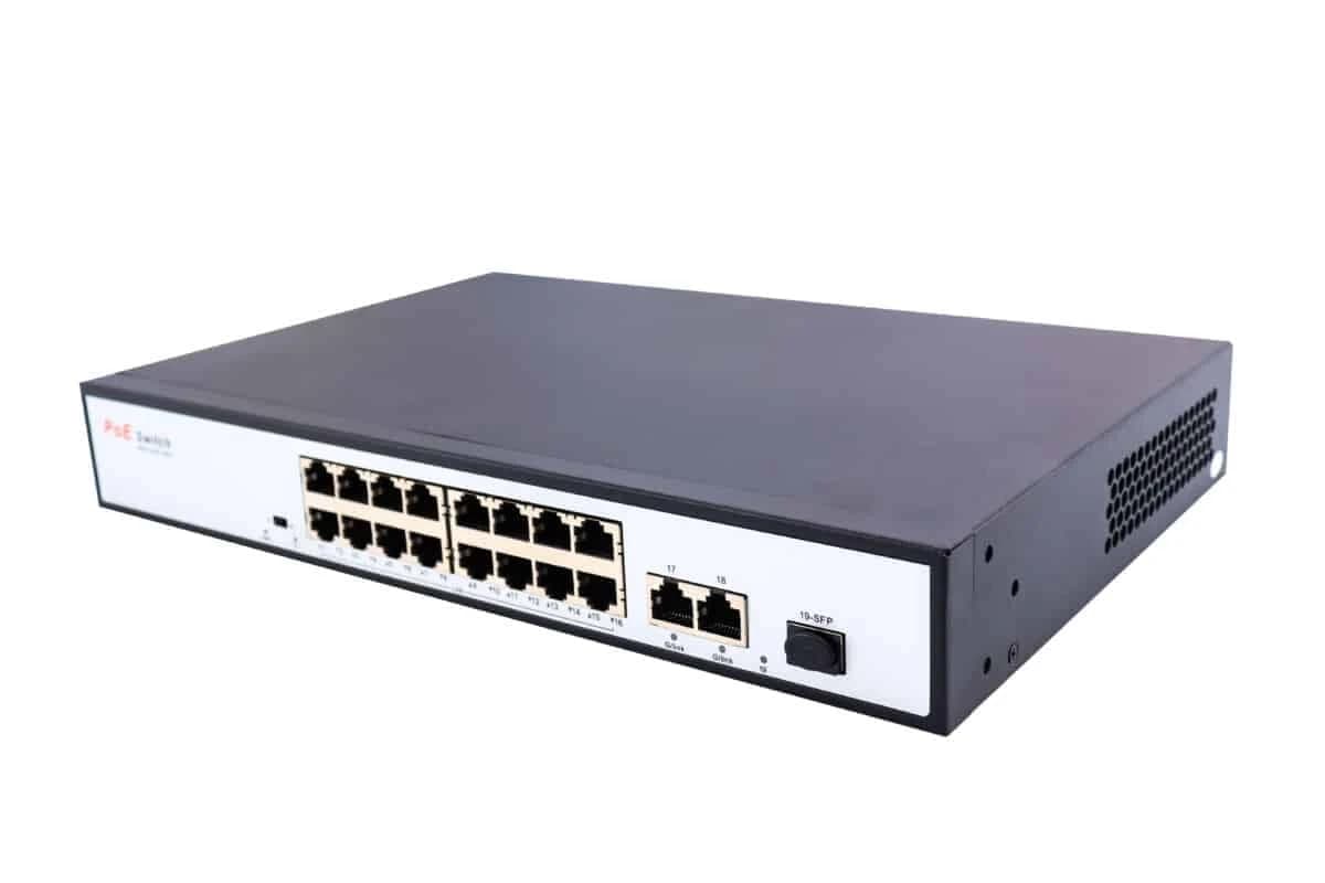 PoE switch (16+2 port) D3154