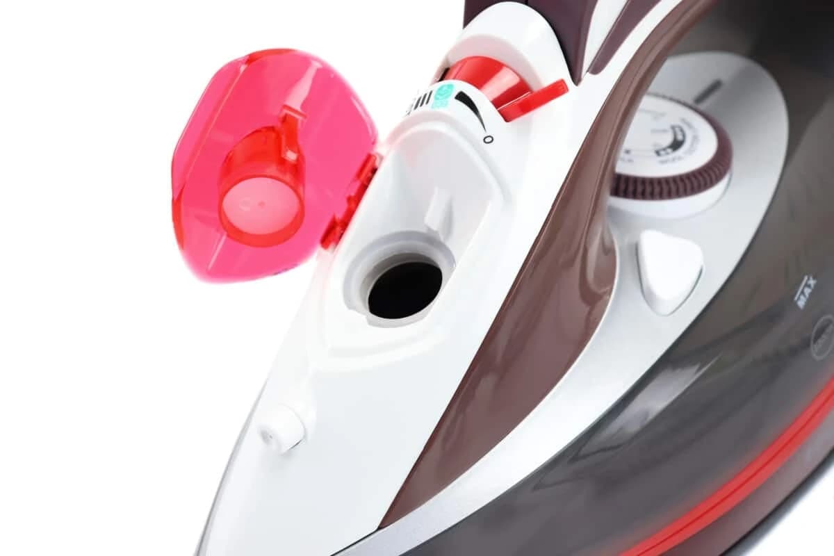 Pegla na paru Vivax IR-2201CC 2200W