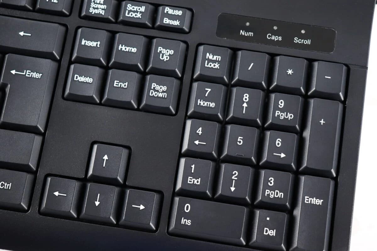 Tipkovnica i miš žičani set HP km100