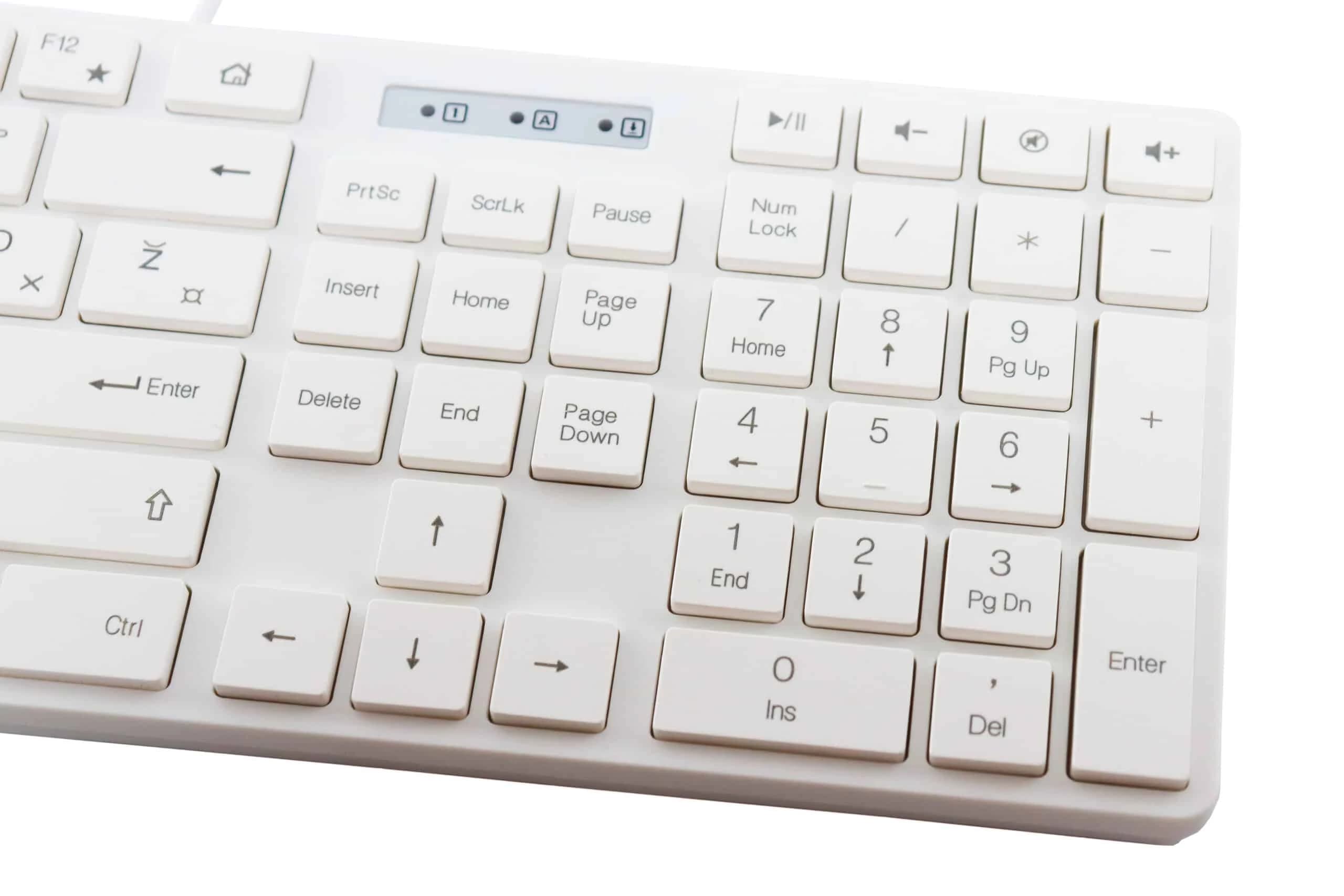 Tipkovnica žičana Genius SlimStar 126 bijela