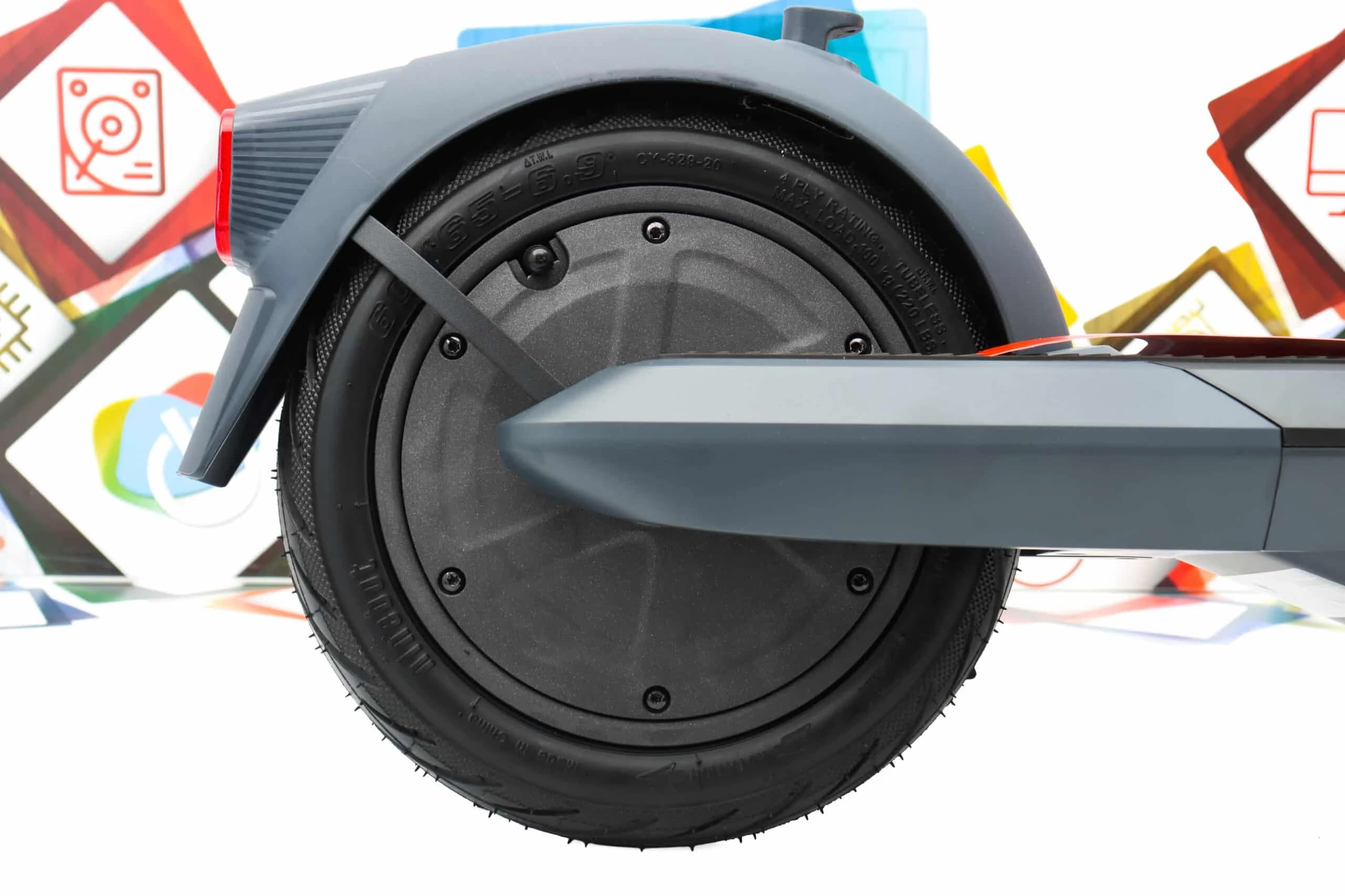 E-romobil NineBot eKickScooter E2 Pro 25km/h