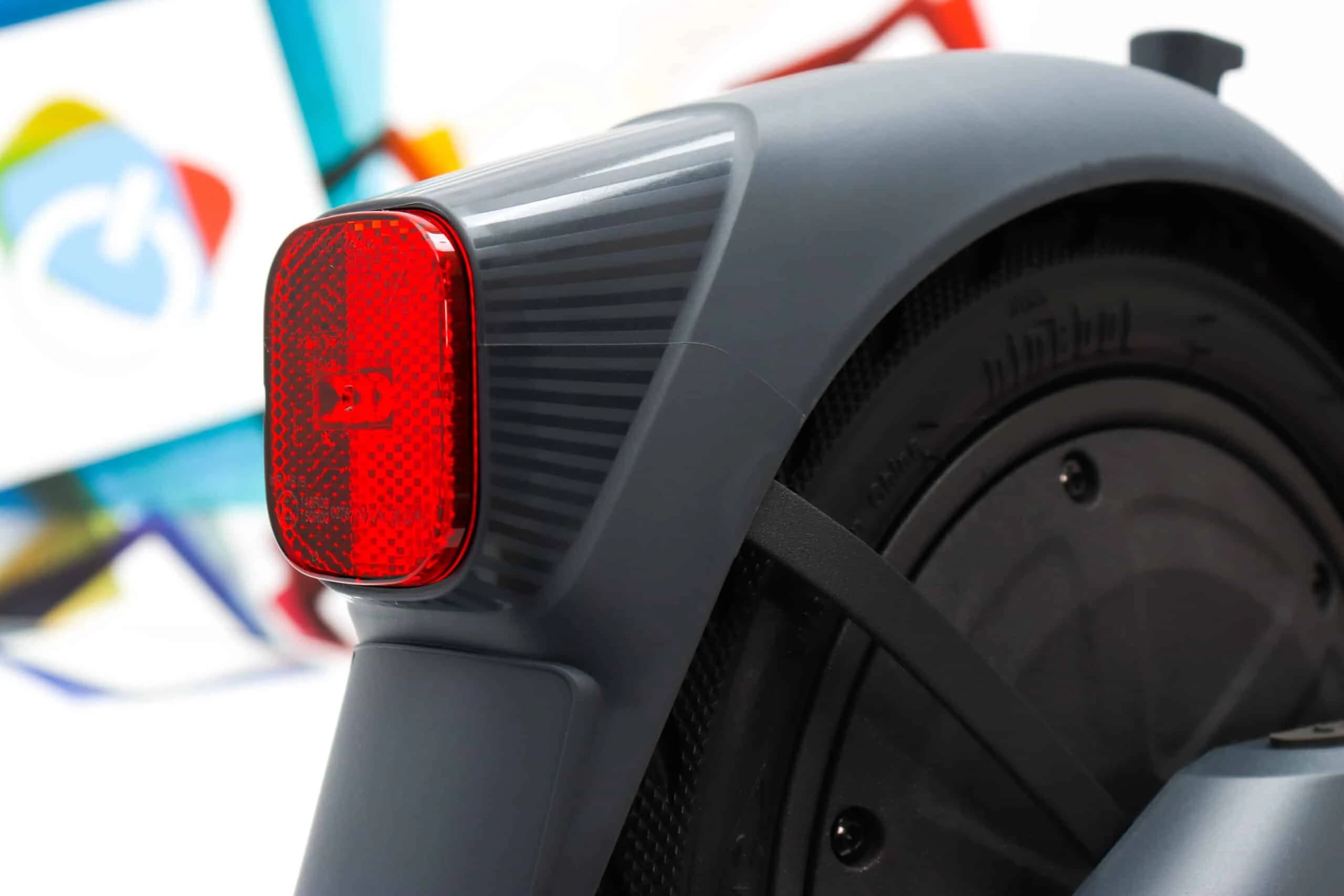 E-romobil NineBot eKickScooter E2 Pro 25km/h