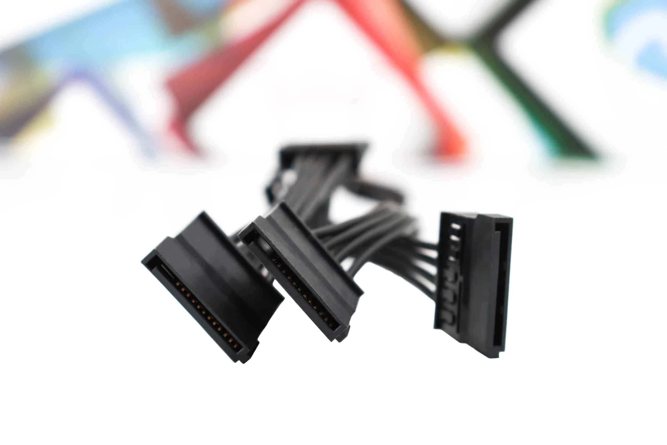 Kabal 4Pin female IDE to 5 SATA cable
