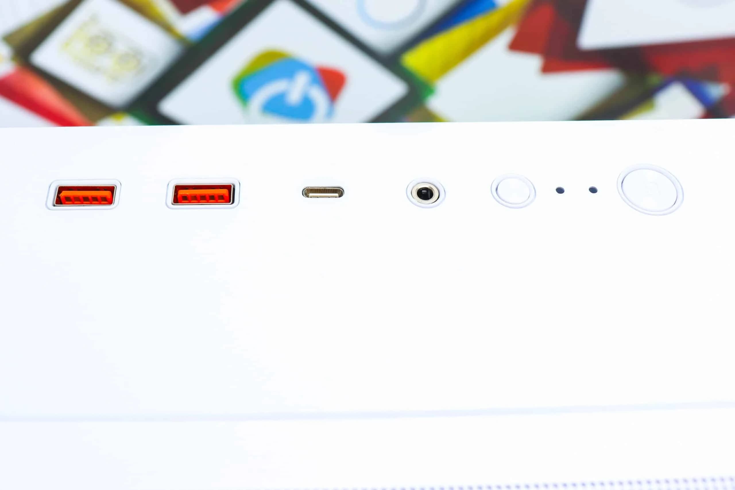 Kućište Cougar detalj 11