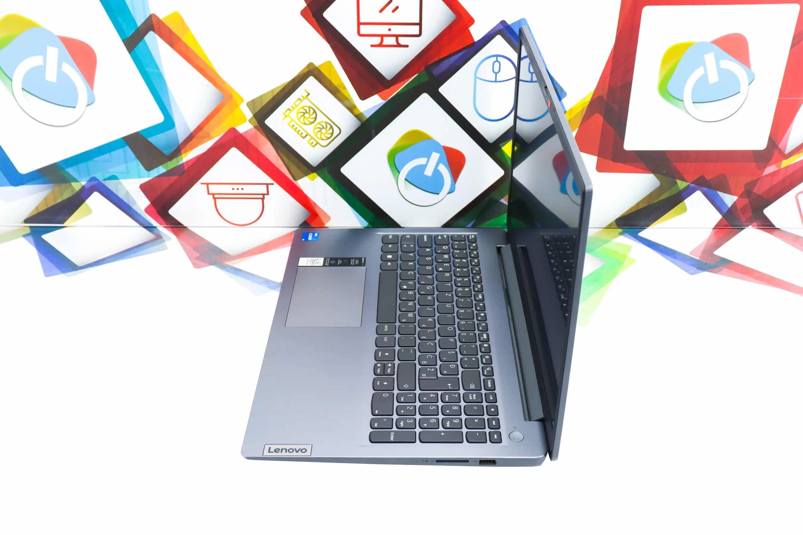Laptop Lenovo IdeaPad 3 15IAU7 i5-1235u 512GB SSD 8GB DDR4 15,6''