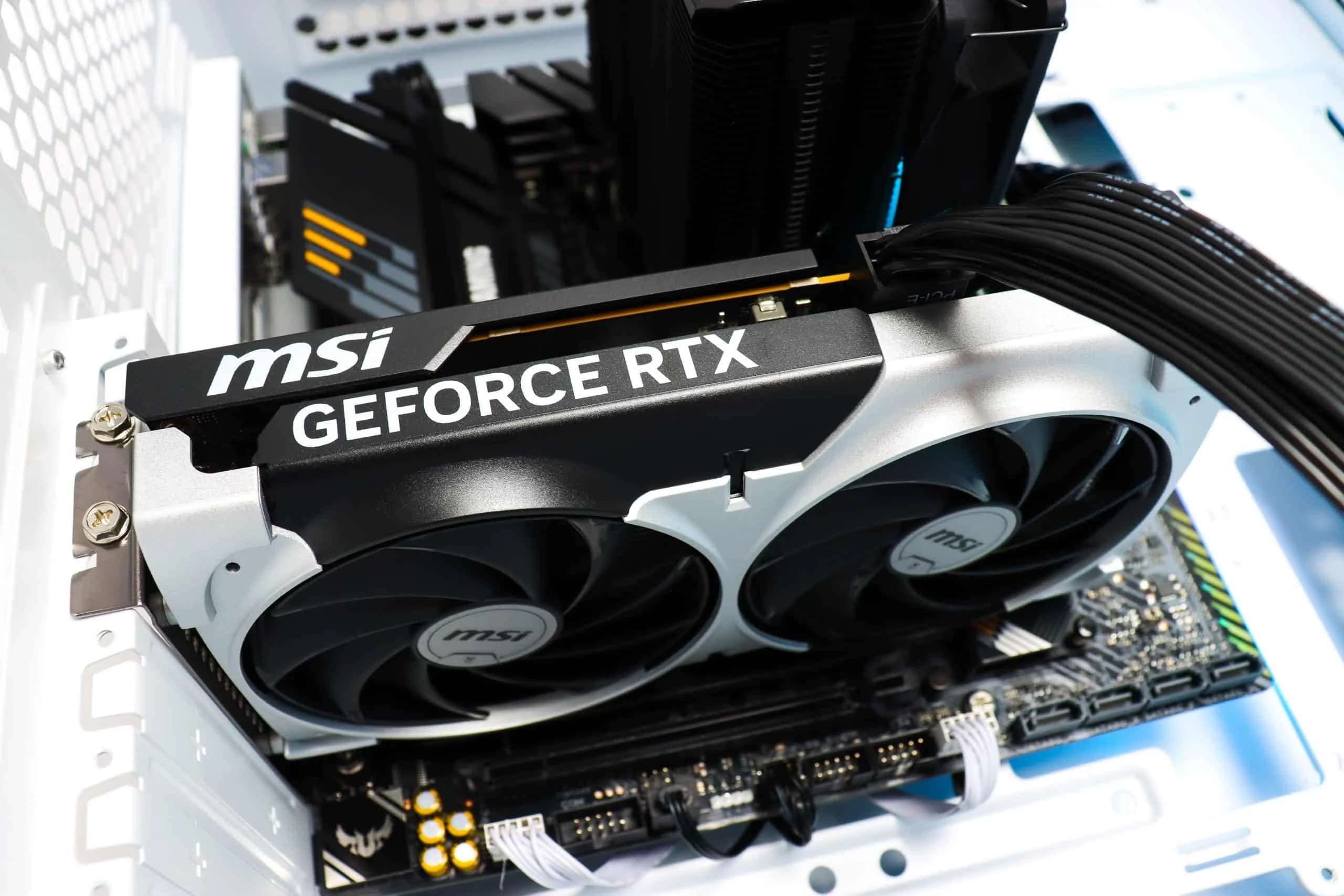 Gaming PC CM Elite 502-04W R7 5700X RTX 5050 1TB SSD 32GB DDR4