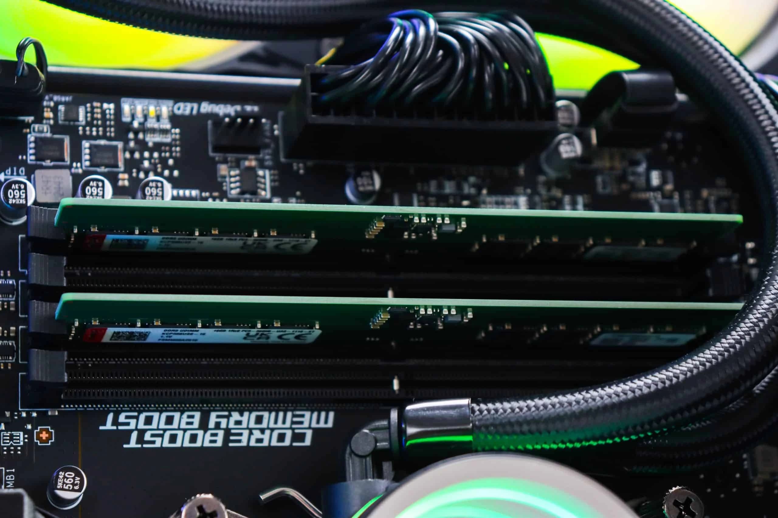 Gaming PC Cougar OmnyX 01 R5 7600X RTX 5070 1TB SSD 32GB DDR5