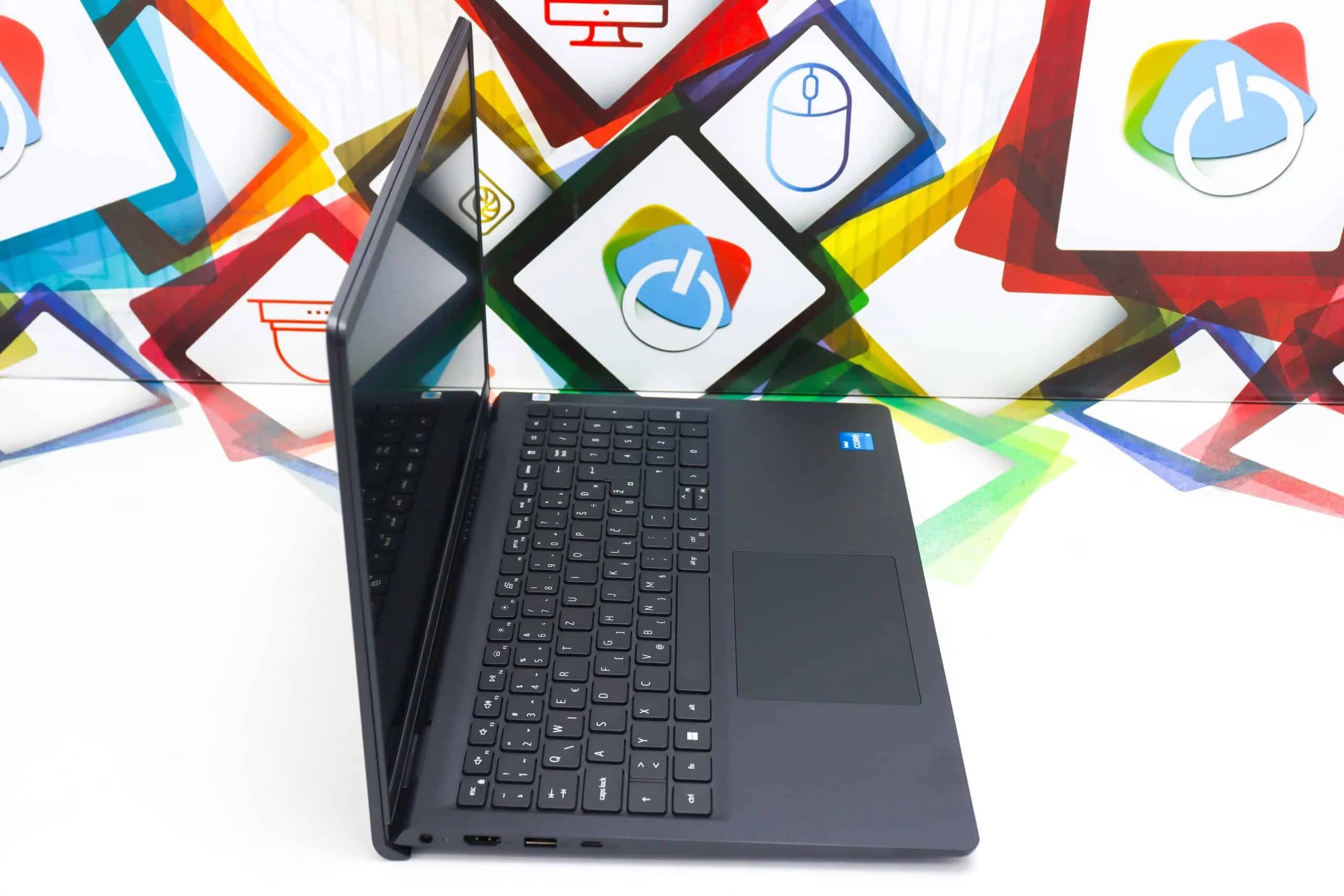 Laptop Dell Pro 15 Essential PV15250 i5-1334U 512GB SSD 8GB DDR5 15,6''