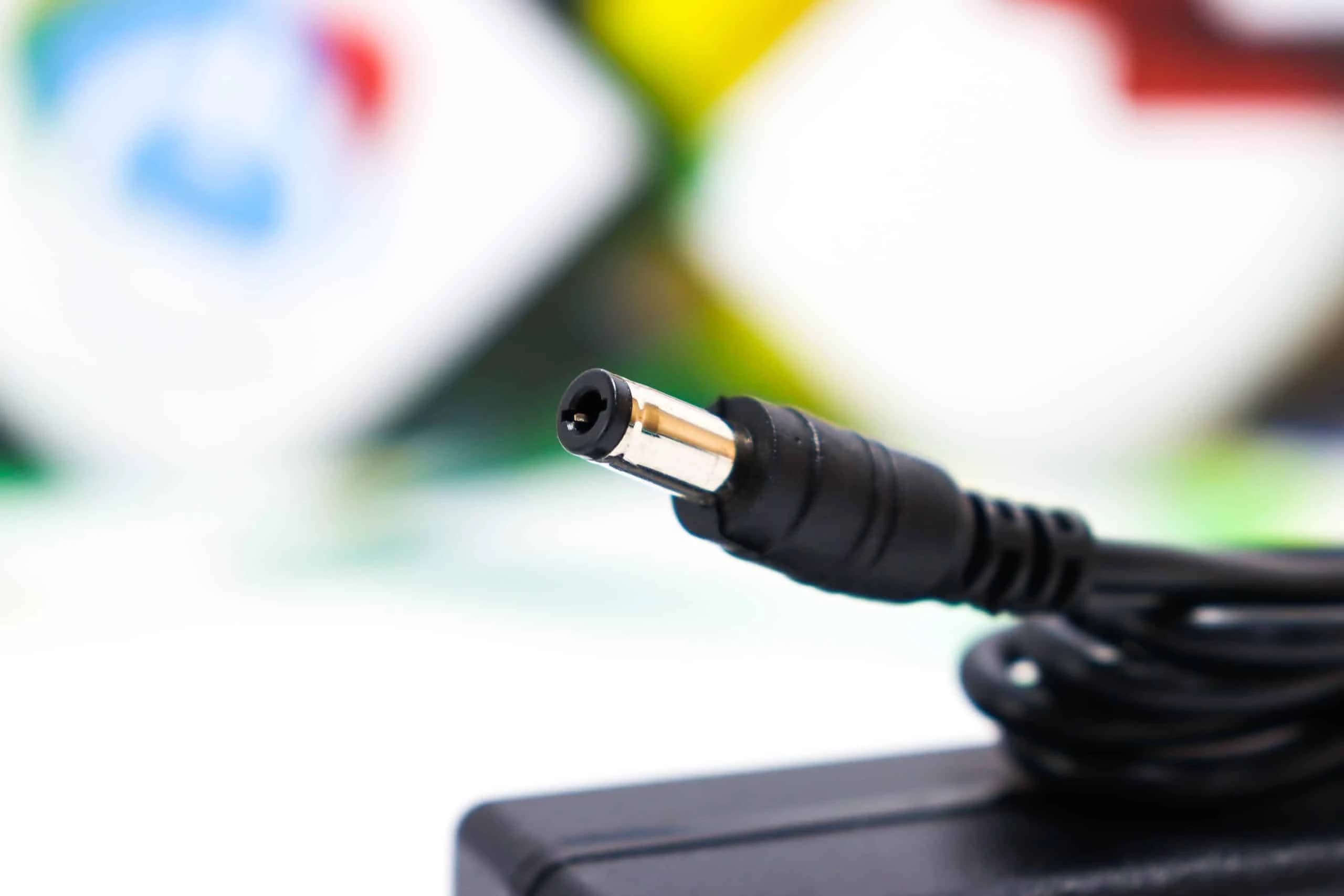 AC adapter Aerbes AB-E979 12V 7A 84W LED videonadzor