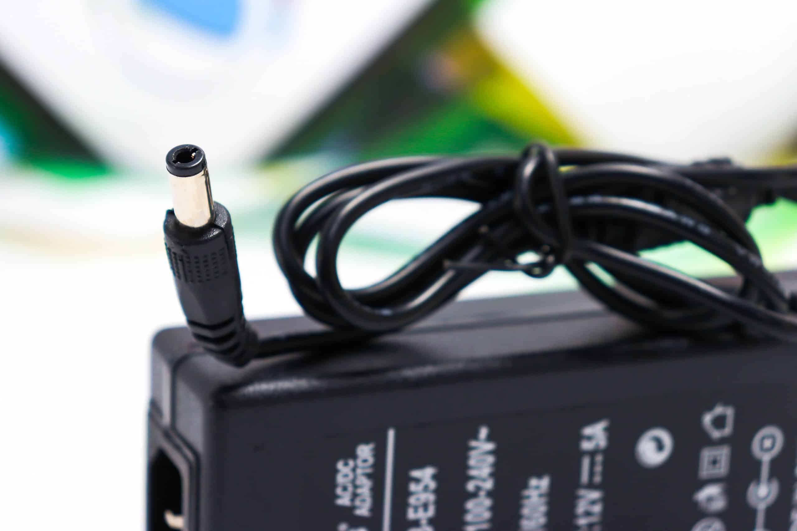 AC adapter Aerbes AB-E954 12V 5A 60W LED videonadzor