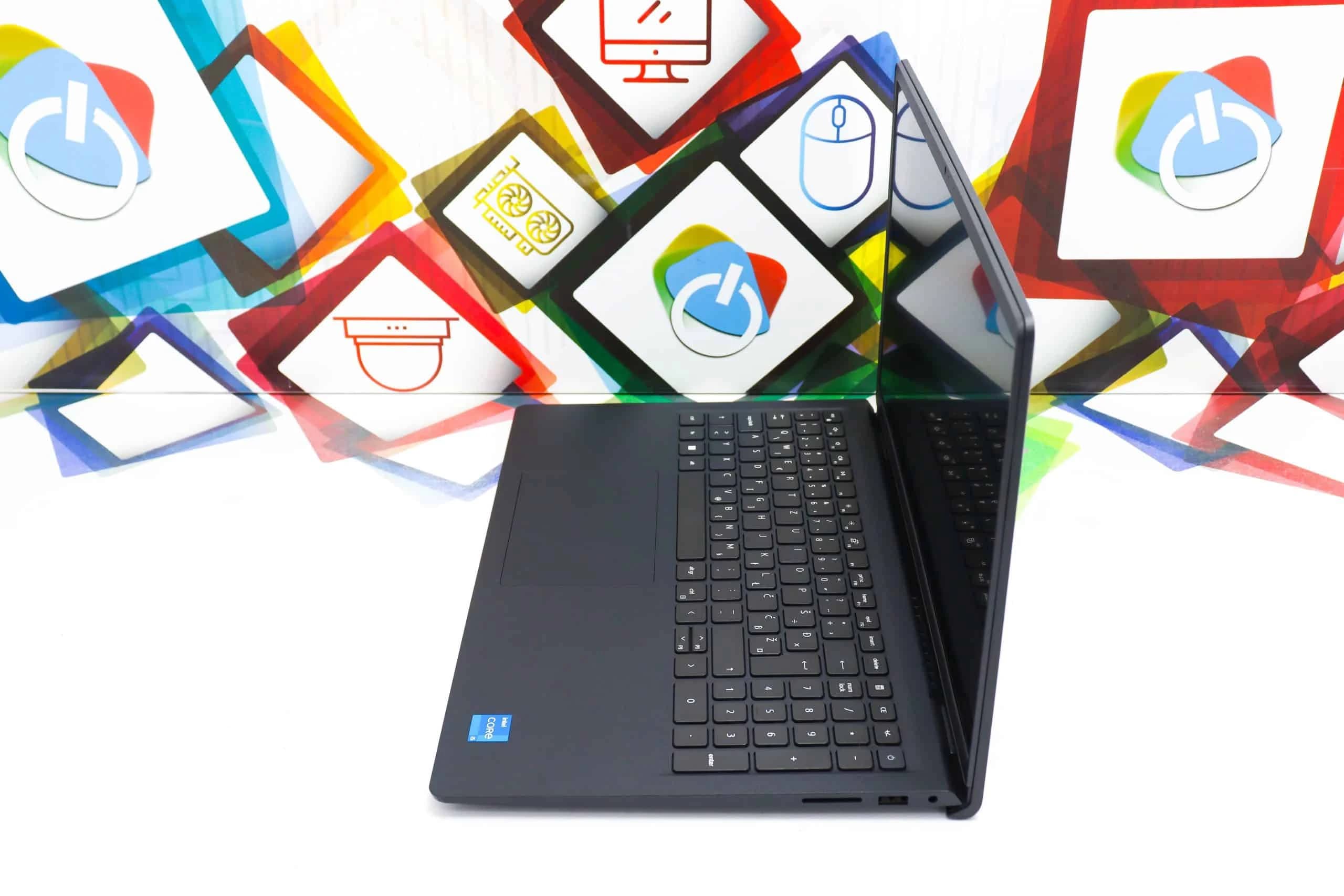 Laptop Dell 15 DC 15250 i5-1334U 512GB SSD 8GB DDR4 15,6'' 120Hz