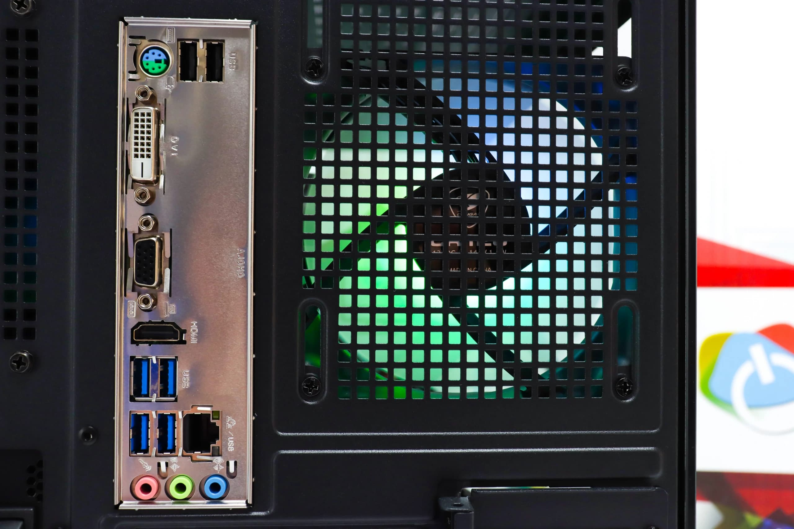 Gaming PC Cougar FV150-05 R5 5600X RTX 5060 240GB SSD 8GB DDR4