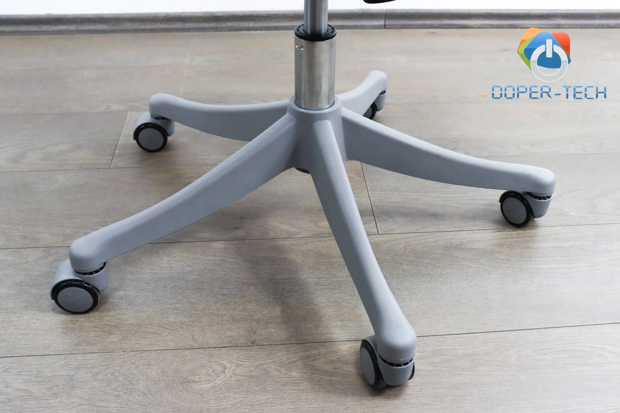 Uredska stolica Modern Mesh 003