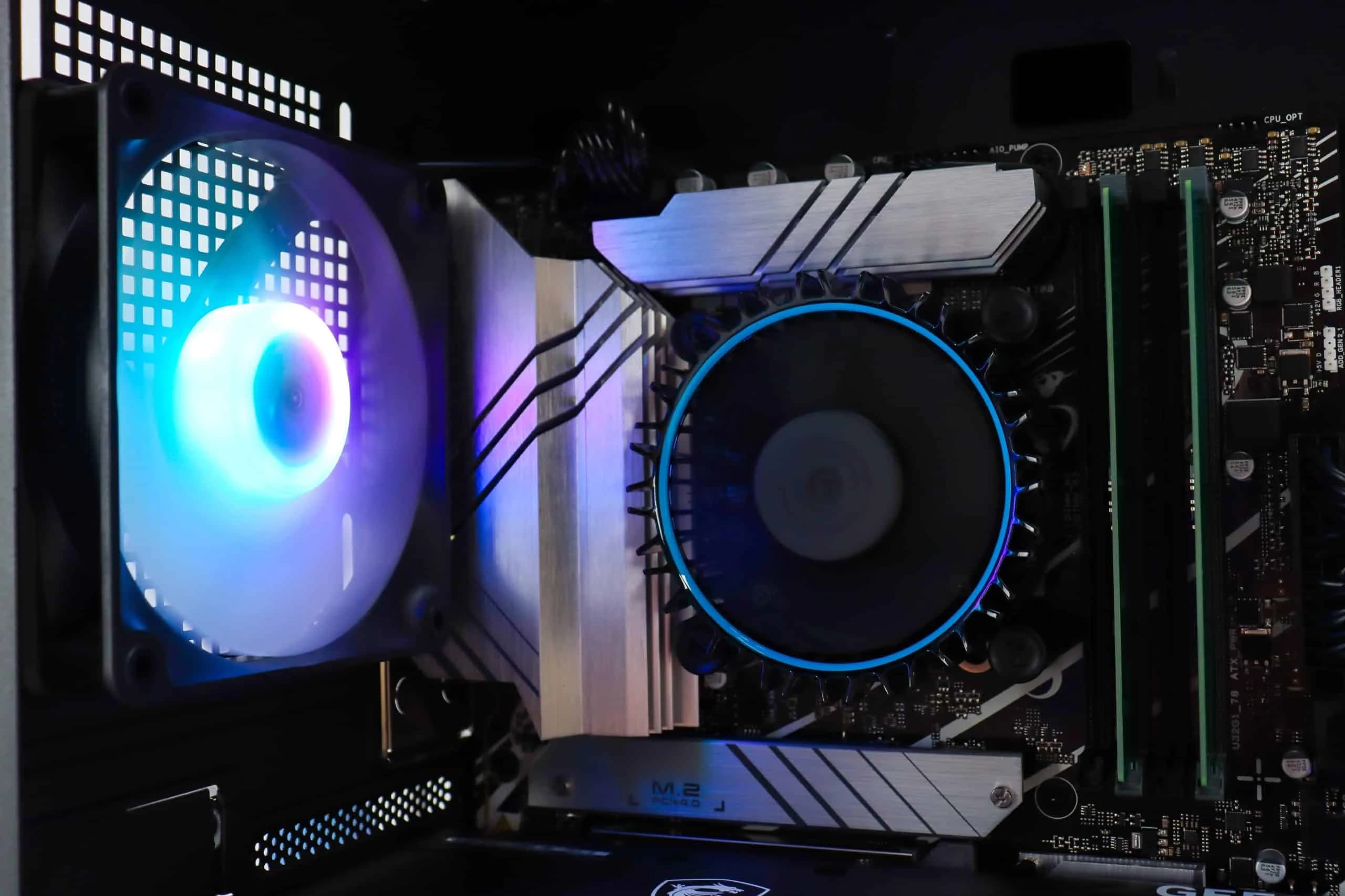 Gaming PC Cougar FV150-07 i5-14400F RTX 5070 1TB SSD 32GB DDR5