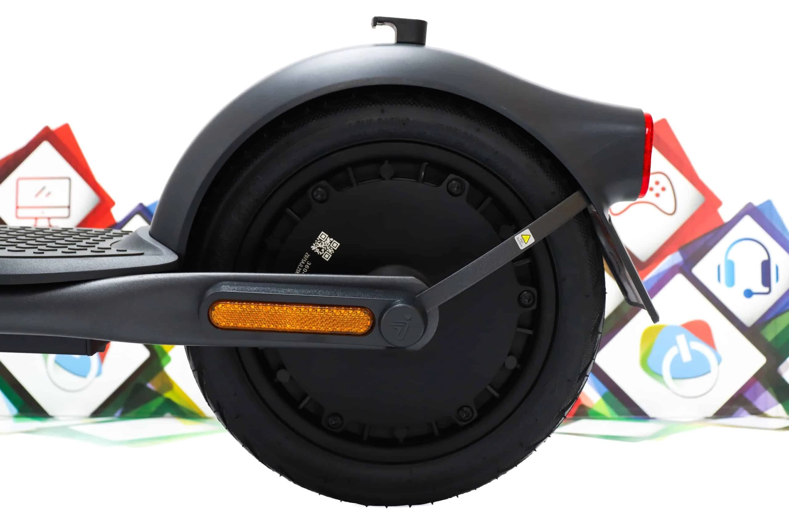 E-romobil NineBot KickScooter F2 II Segway 25km/h skuter