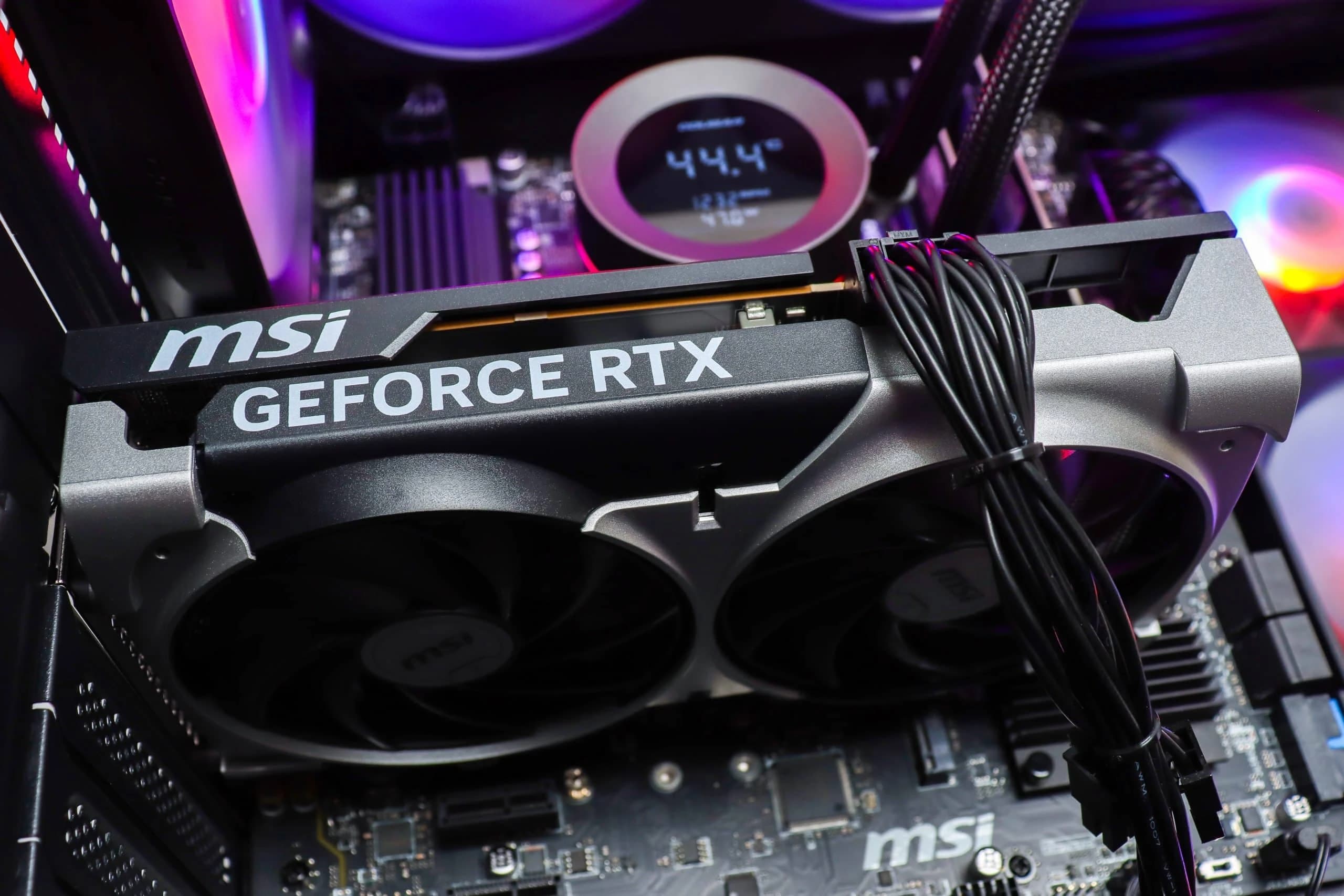 Gaming PC Cougar FV150-10 R7 5800X RTX 5060 1TB SSD 16GB DDR4