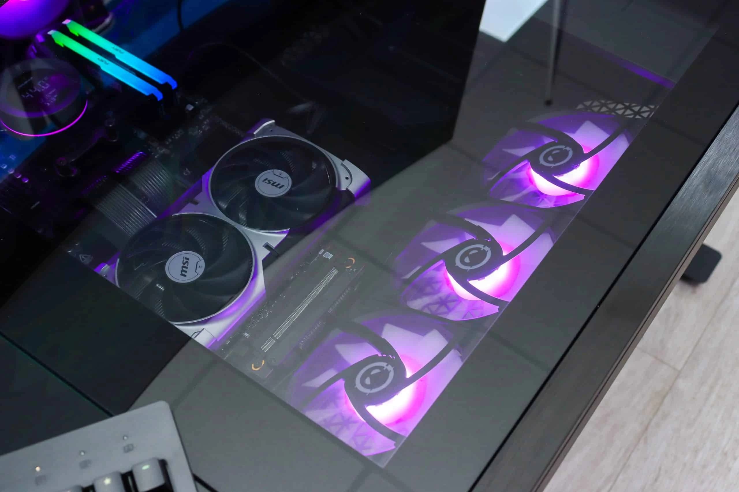 Gaming Desk Elite DE90-01 R7 5800X RTX 5060 1TB SSD 16GB DDR4