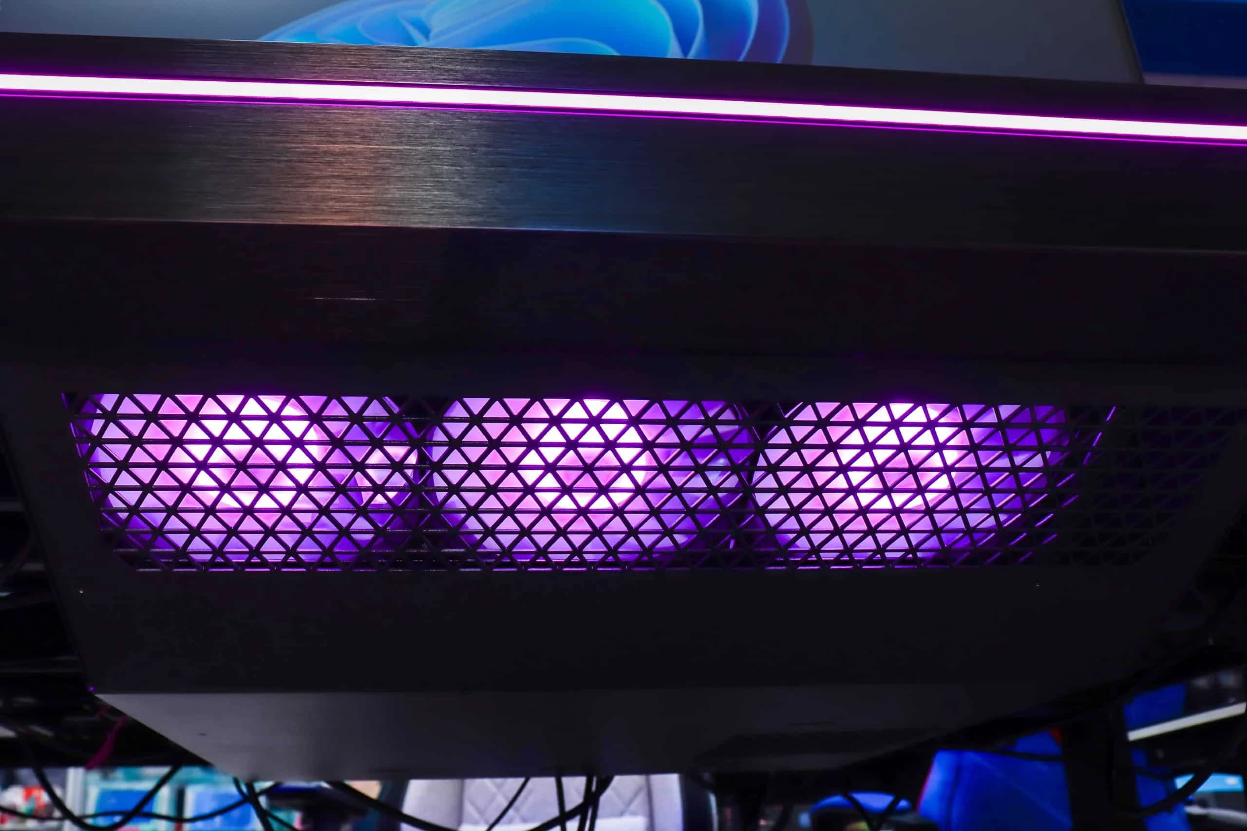 Gaming Desk Elite DE90-01 R7 5800X RTX 5060 1TB SSD 16GB DDR4