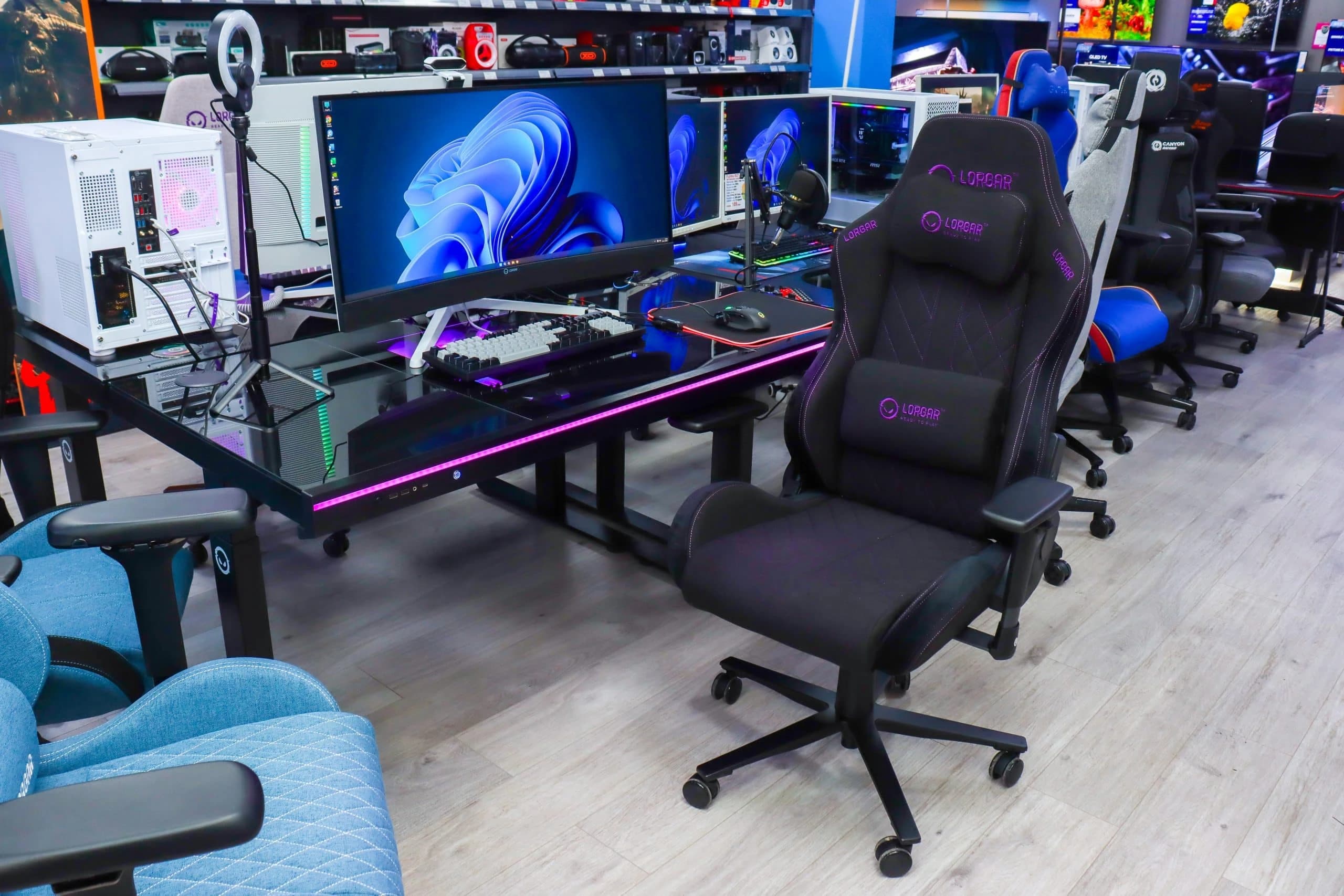 Gaming Desk Elite DE90-01 R7 5800X RTX 5060 1TB SSD 16GB DDR4