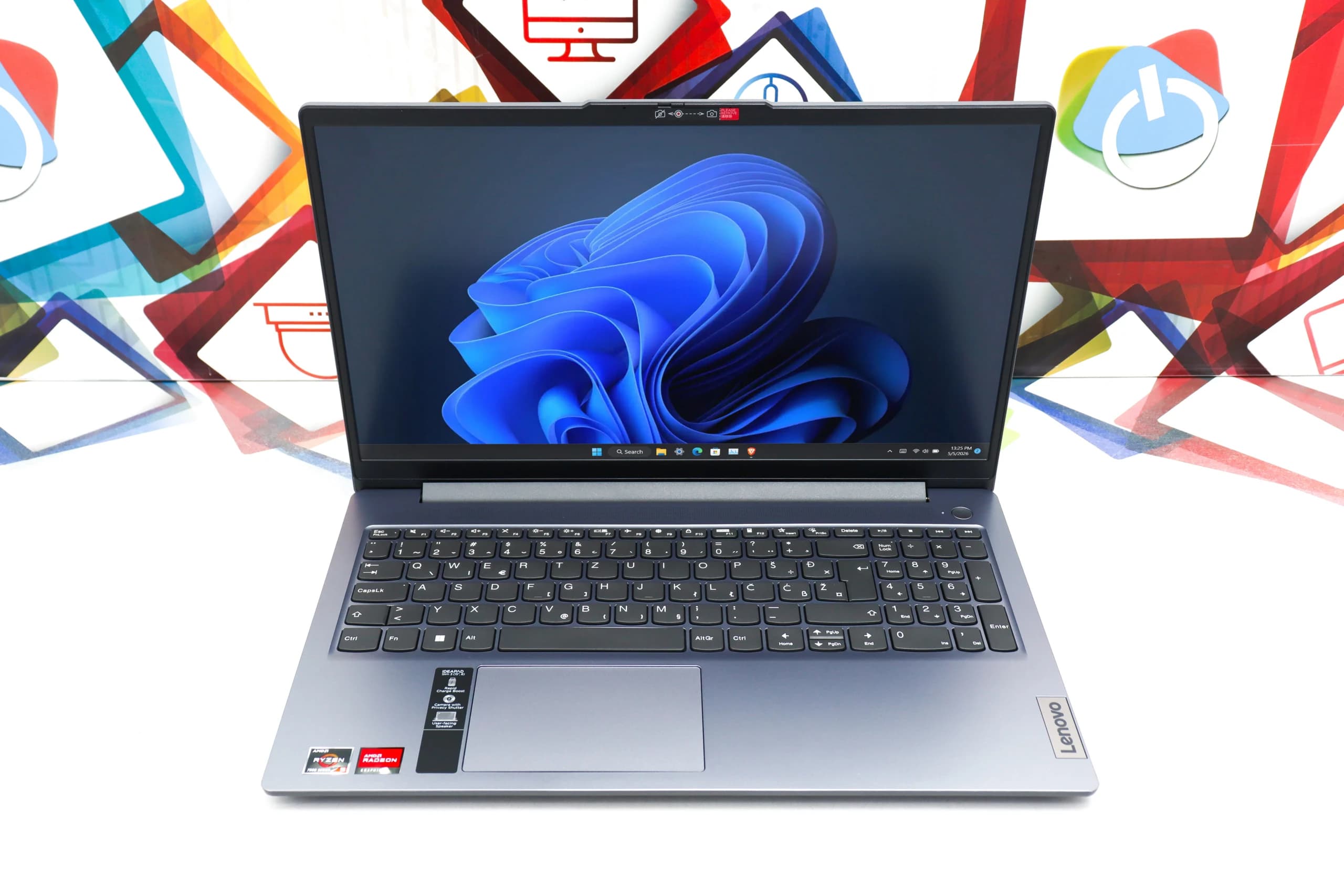 Laptop Lenovo IdeaPad Slim 3 15AMN8 R5 7520U 16GB DDR5 512GB SSD 15.6"