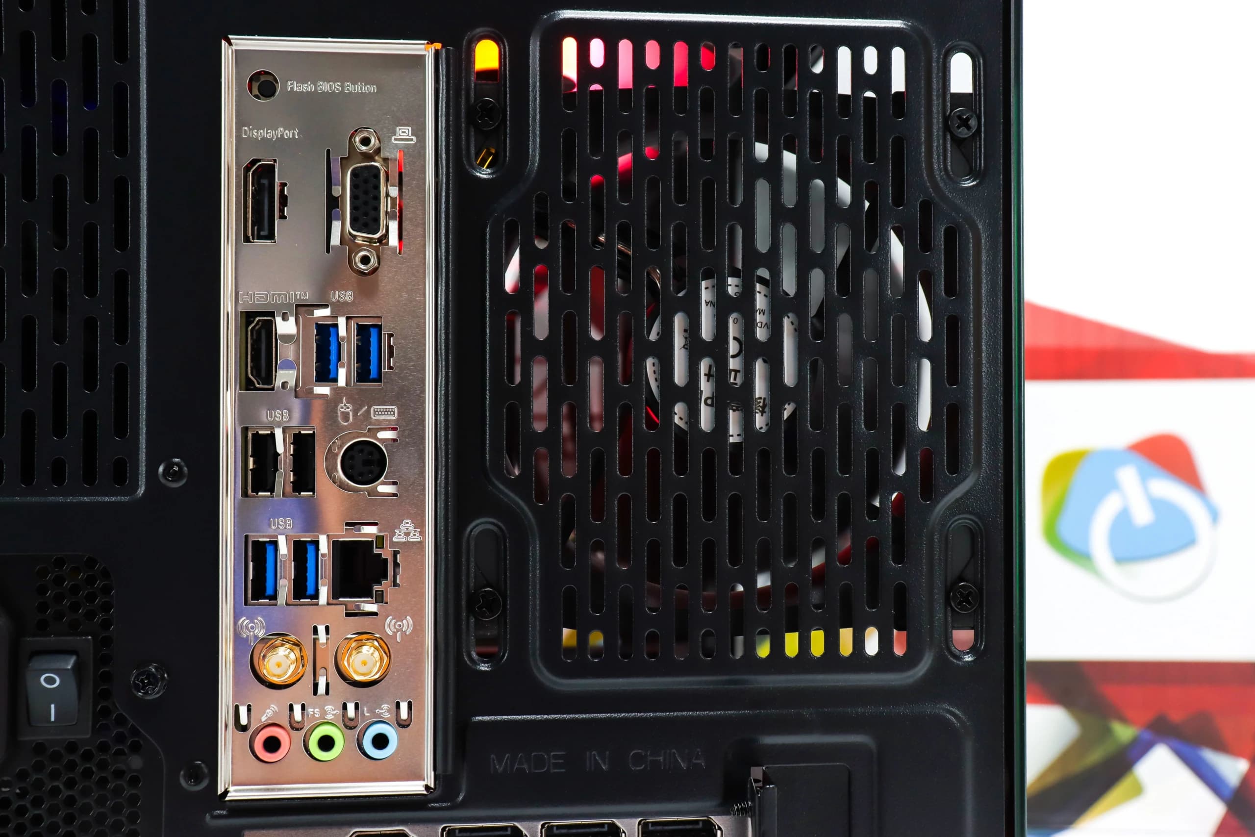 Gaming PC CS0103-01 R7 5800X RTX 5060 1TB SSD 32GB DDR4