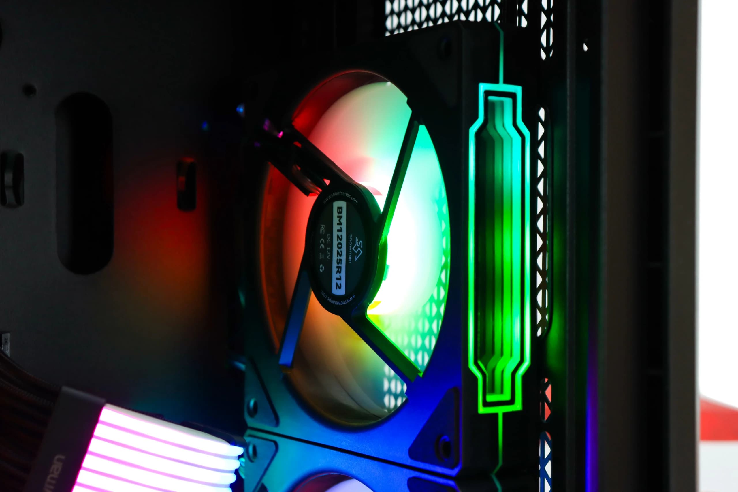 Cooler za kućište Snowman BM-CK120-BK-ARGB crni 120mm ARGB