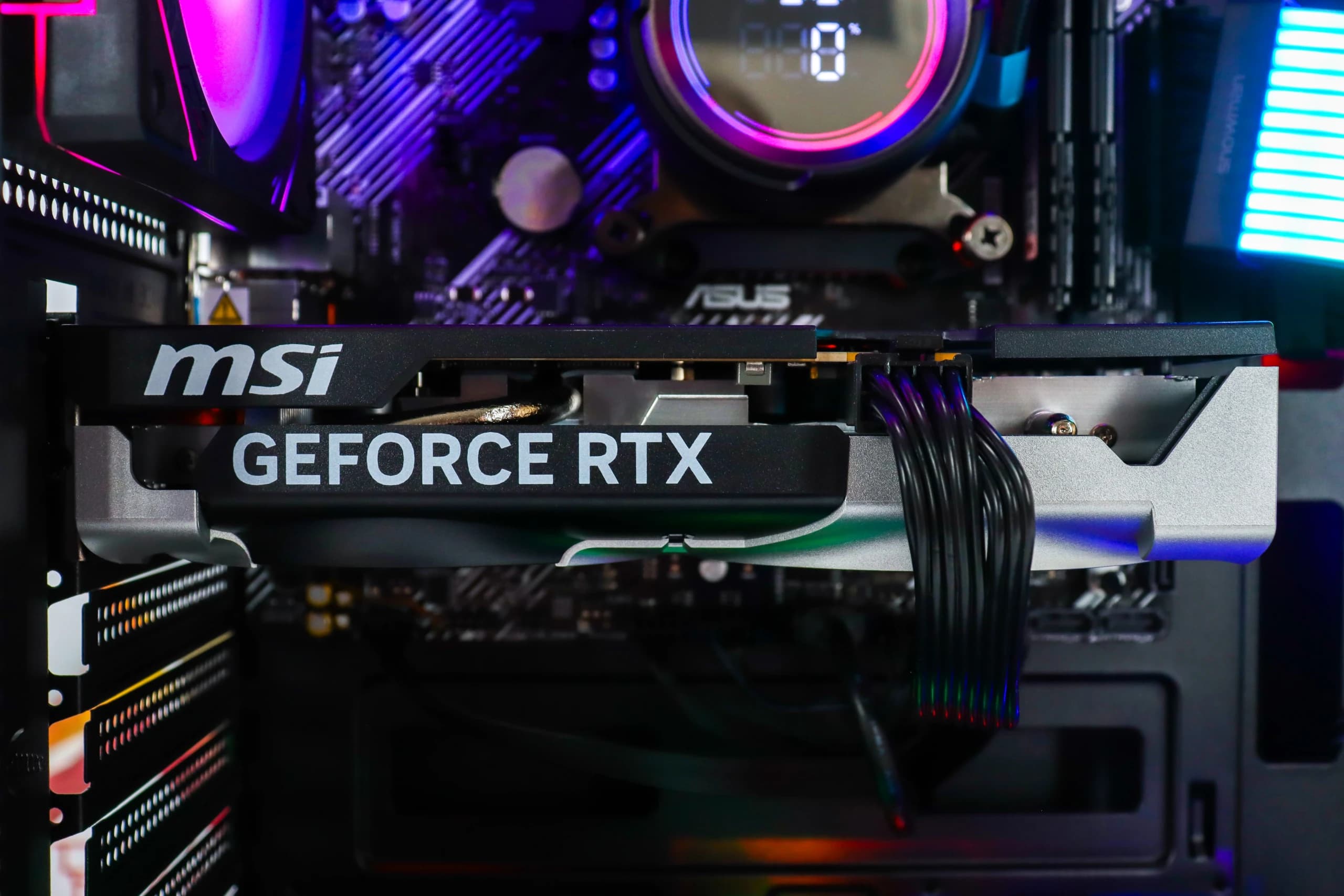 Gaming PC CS087-02 R5 5700X RTX 5060 512GB SSD 32GB DDR5