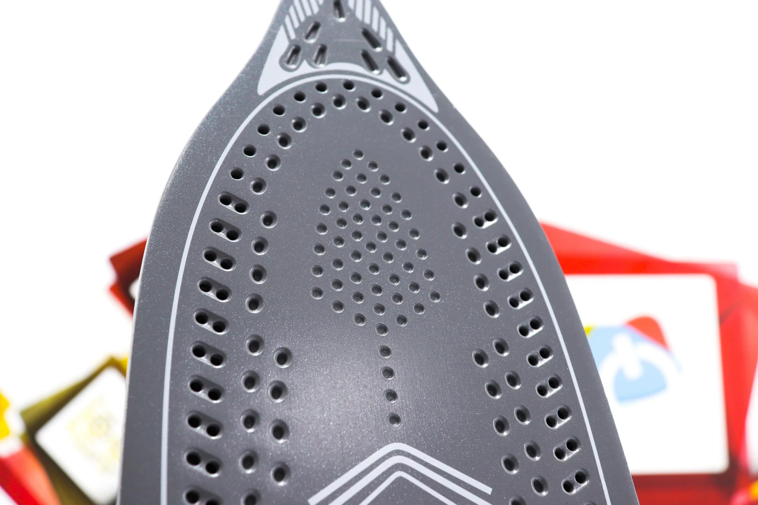 TV Tesla Q55E665BUV 55" 4K UHD QLED Smart + Gratis pegla Tesla IR301BL